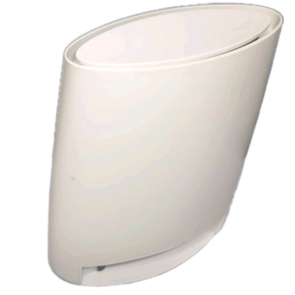 NETGEAR Orbi RBR40 Wireless Router: Includes 1 Router and 2 Satellites - Picture 8 of 11